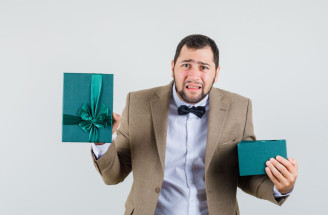 Ako sa nestrápniť firemným darčekom