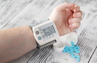 Lieky na vysoký tlak – ako pomáhajú pri hypertenzii? Je možné vysoký tlak liečiť bez nich?