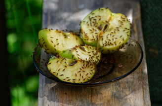 Ako sa zbaviť vínnych mušiek? Tipy a triky, ktoré musíte poznať