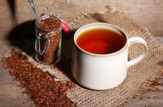 Viete, aké účinky má čaj rooibos? Tu sú dôvody, prečo si ho dopriať!