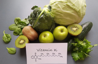Aký je význam vitamínu K? Odhaľte jeho nedostatok a doplňte si ho!