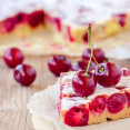 Čerešňový koláč – s posýpkou alebo s tvarohom? Máme TOP tipy a recepty!