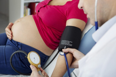 Preeklampsia v tehotenstve: Aké sú príznaky a najväčšie riziká?