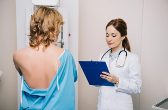 Mamografia – kedy je potrebné ju podstúpiť, ako prebieha a aké sú jej riziká?