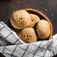 Recept na chrumkavé celozrnné žemle: Začnite deň domácim pečivom