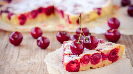 Čerešňový koláč – s posýpkou alebo s tvarohom? Máme TOP tipy a recepty!