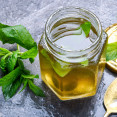 Hľadáte letné osvieženie? Pripravte si tento úžasný mätový sirup!