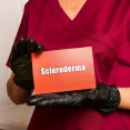Sklerodermia: Zriedkavé ochorenie, ktoré mení kožu aj orgány. Prečo vzniká?