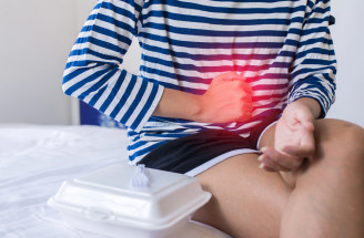 Bolesť brucha po jedle – aké môžu byť príčiny?