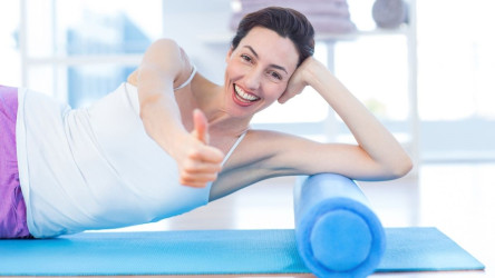 Penový valec - foam roller: tajomstvo účinného cvičenia a rýchleho regenerovania