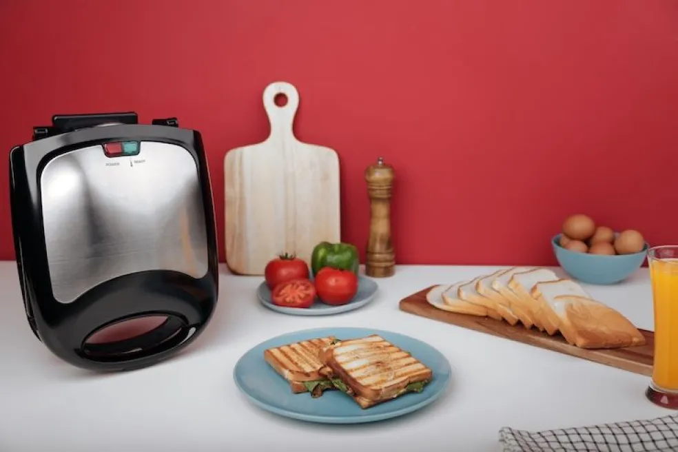 Toustovač rýchle raňajky aj chutná večera