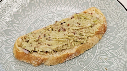 Lahodná nátierka z údenej makrely na 5 spôsobov – perfektná na raňajky, olovrant aj ľahkú večeru