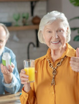 Vitamíny pre seniorov: Ktoré sú pre ich zdravie najdôležitejšie?