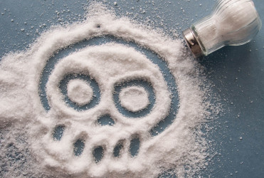 Čo spôsobuje nadmerné solenie? Pozor na tohto tichého zabijaka!