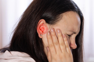 Zápal vonkajšieho ucha bolí viac, než by ste čakali. Ako mu predísť?