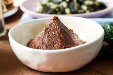 Čo je miso pasta? Zisti, prečo a ako ju využiť vo svojej kuchyni