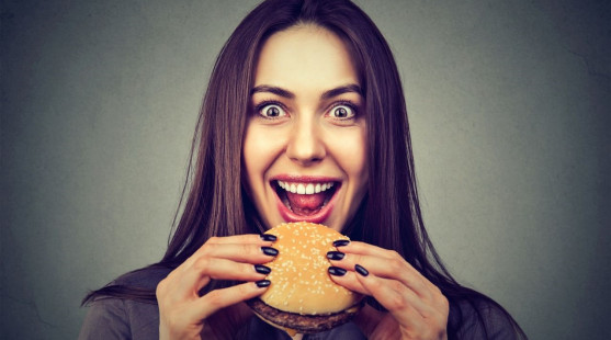 Zastavte túžbu po nezdravých jedlách. TOP 8 trikov a rád, ako na to!