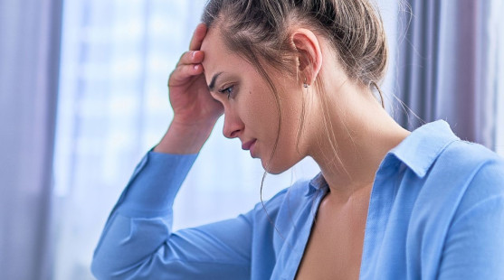 Známky úplného vyčerpania: Objavte 7 varovných signálov, ktoré mnohí ignorujú!