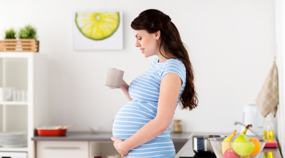 Bylinkové čaje v tehotenstve: Ktoré sú pre budúce mamičky bezpečné?