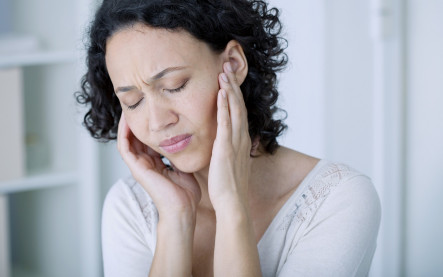 Príznaky zápalu stredného ucha