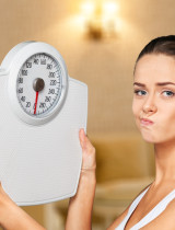 Prečo priberáte aj keď jete rovnako? Skryté dôvody, ktoré vás prekvapia