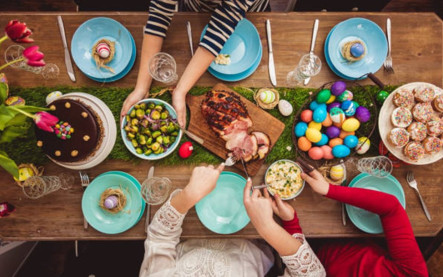 Ťažké trávenie po jedle veľká noc nafukovanie zaludok
