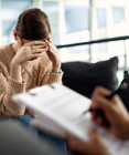 Generačná trauma: Čo to je, ako sa prenáša a ako ovplyvňuje náš život